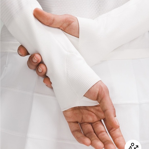 Swiftly Tech Long Sleeve 2.0-Race Length-NWT NEVER WORN - Picture 2 of 9